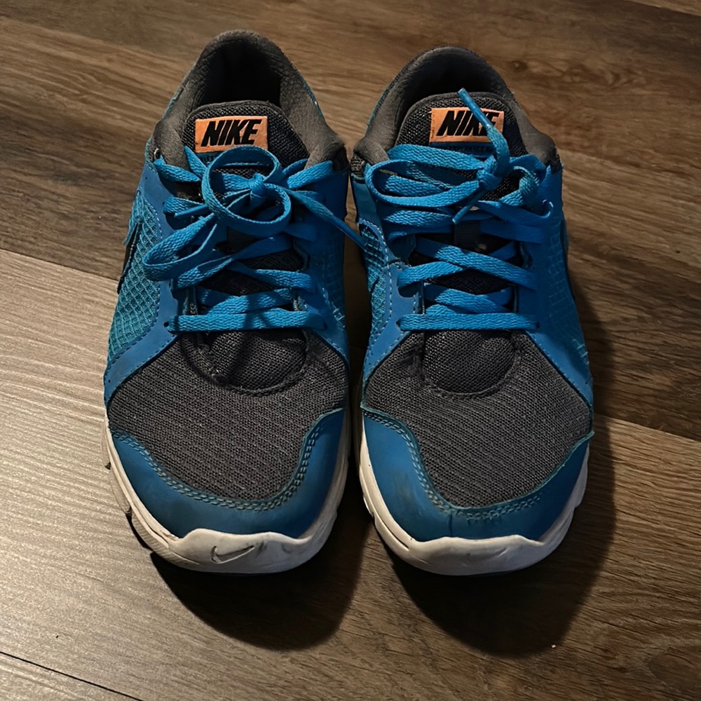 Youth 5 Nike fits like women’s 7